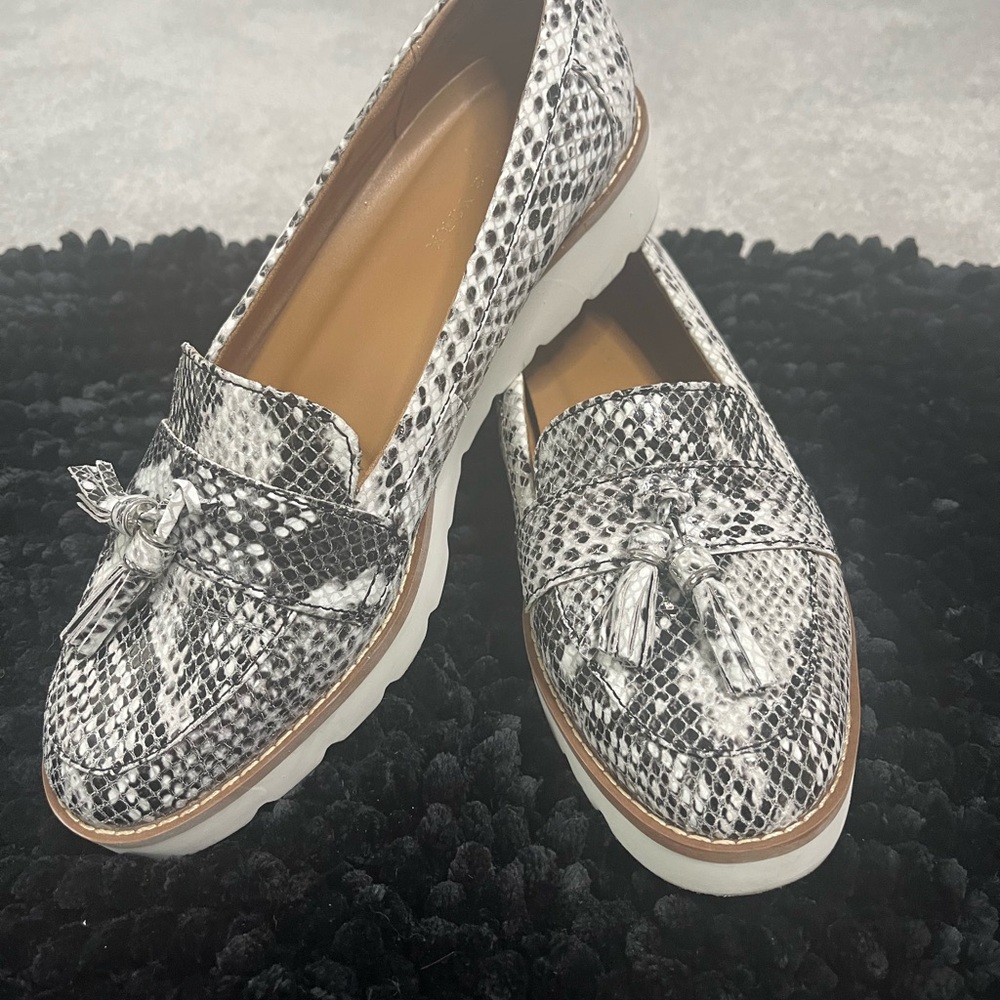 Preston & York Black and White Snakeskin Loafers